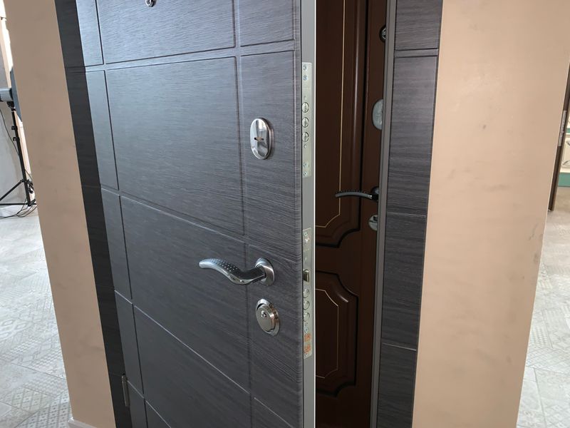 Вхідні двері в квартиру Берислав - модель A 17.9 / A 17.8 комплектація М1 0204241515 фото